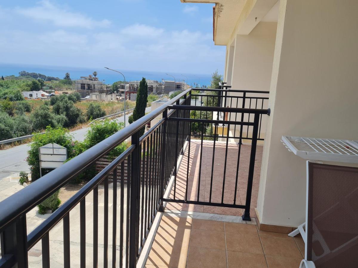 Eden Heights Sea View Apartment 203 - By Imh Travel & Tours Пафос Экстерьер фото